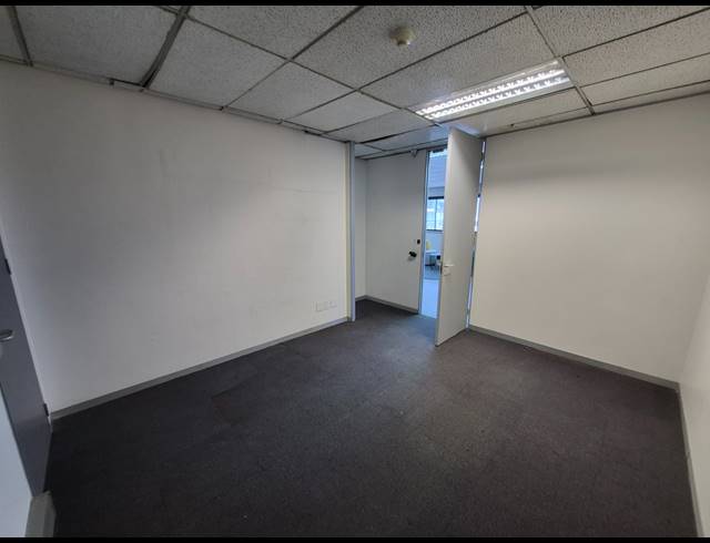 290M² OFFICE TO LET IN SANDTON CENTRAL